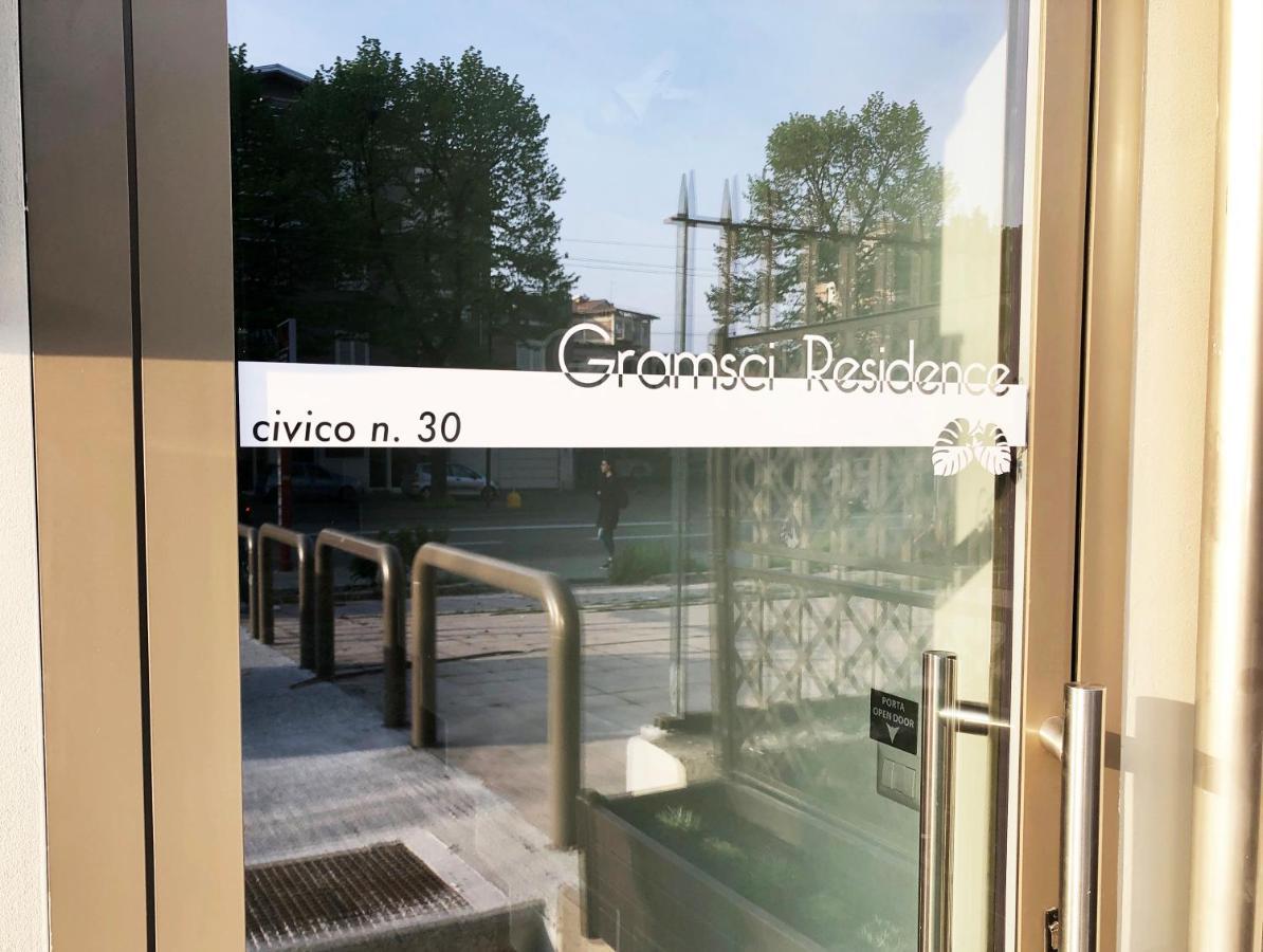 Gramsci Residence Parma Bagian luar foto